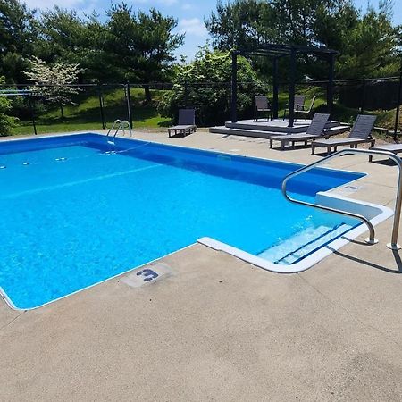 Red Roof Inn & Suites Newport - Middletown, Ri Экстерьер фото