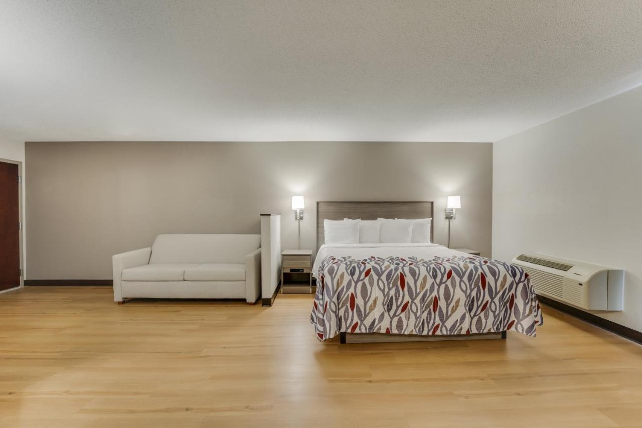 Red Roof Inn & Suites Newport - Middletown, Ri Экстерьер фото