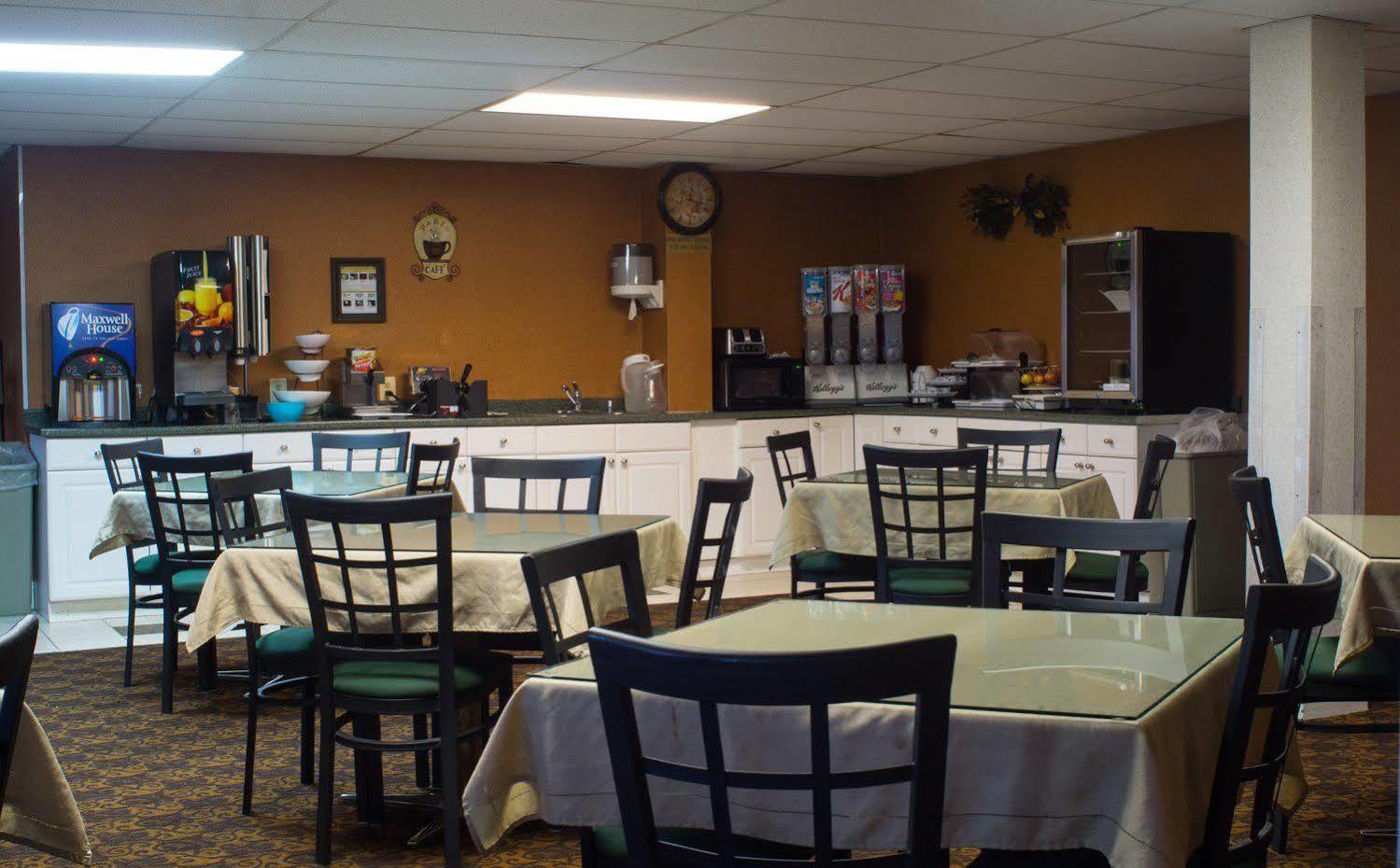 Red Roof Inn & Suites Newport - Middletown, Ri Экстерьер фото