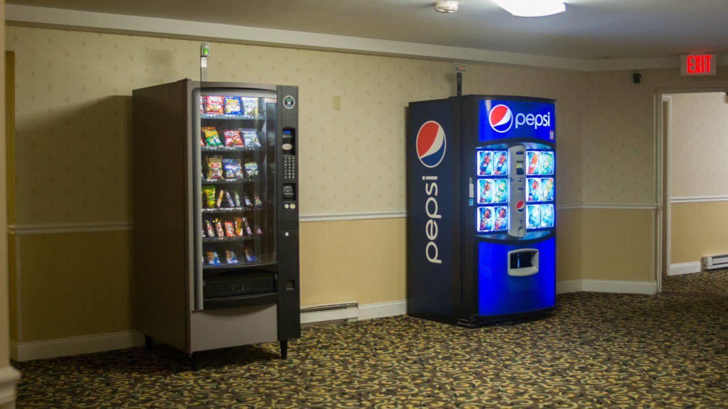 Red Roof Inn & Suites Newport - Middletown, Ri Экстерьер фото