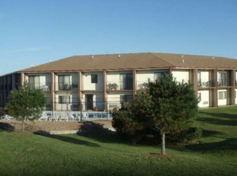 Red Roof Inn & Suites Newport - Middletown, Ri Экстерьер фото